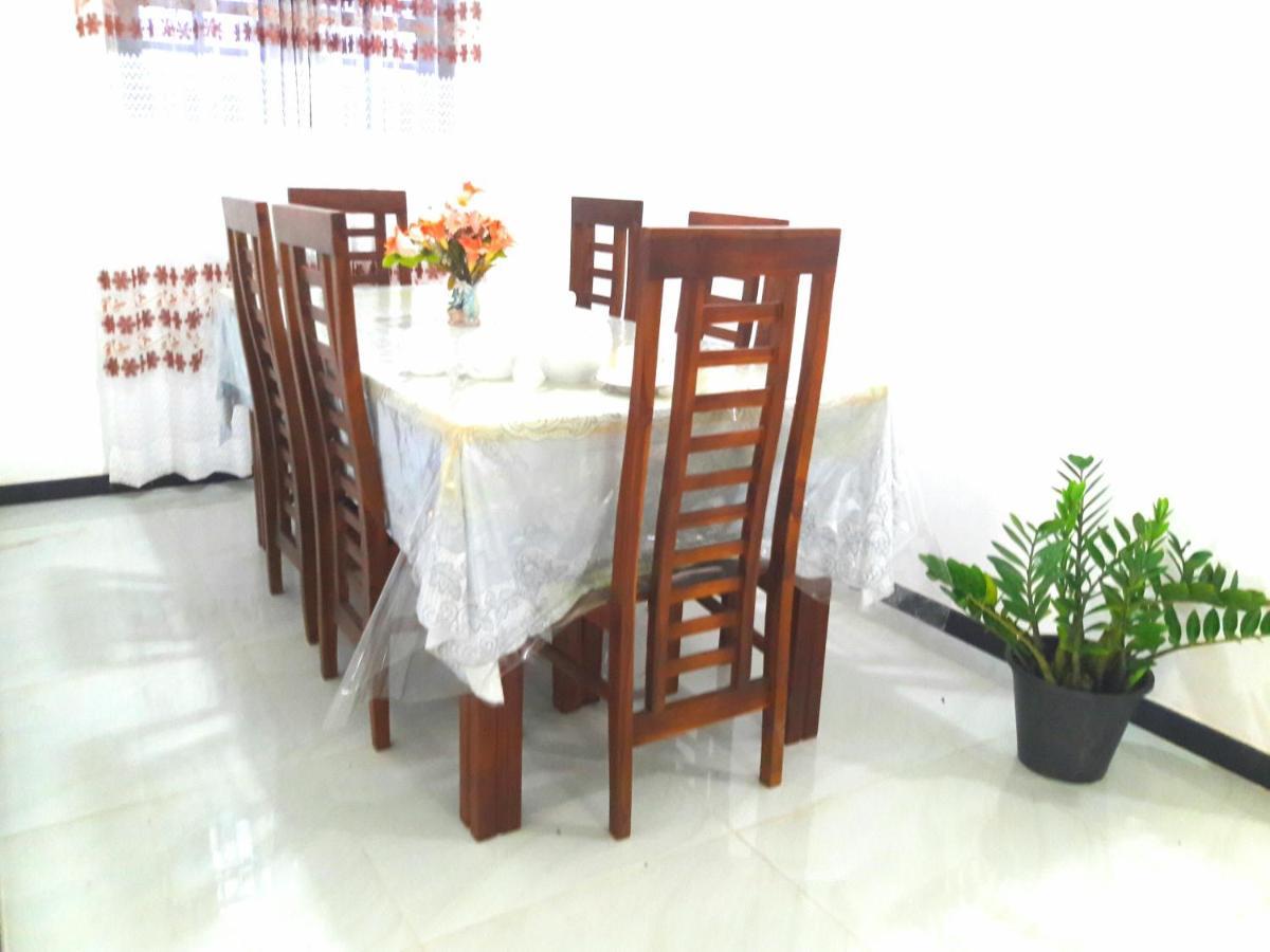 Mango Villa Hikkaduwa